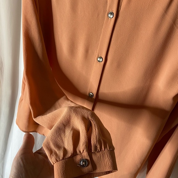 NWOT GORGEOUS ASTR LONG SLV TOP SMALL - Picture 3 of 5